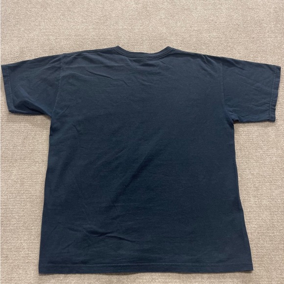 Vtg "NEVER UNDERESTIMATE THE POWER OF STUPID PEOPLE IN LARGE GROUPS " Mens L Tee - Picture 3 of 8